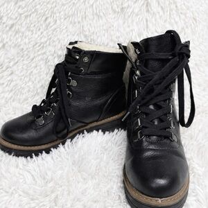 Girls Size 5 Black Lace-Up Winter Boots – Faux Fur Lined